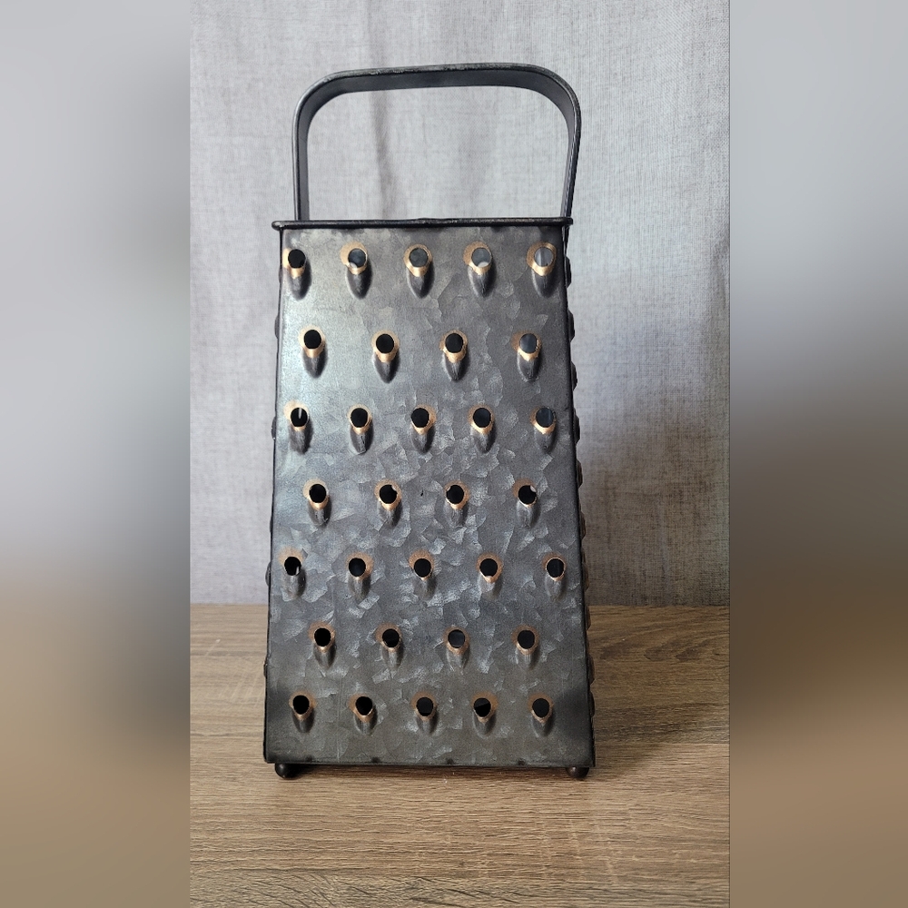 Vintage Metal Grater Set Candle Holder Decor - Picture 16 of 16